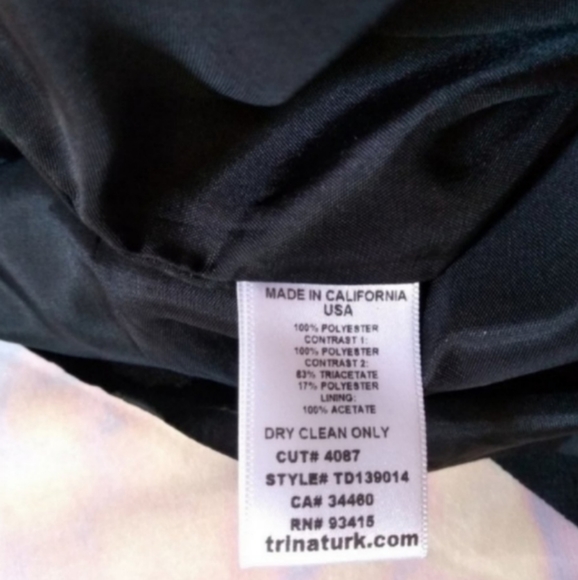 ‼️THRIFT STORE ALERT MAKE OFFERTrina Turk Dress Veda Lace Sleeveless Sheath 2 - Picture 4 of 11